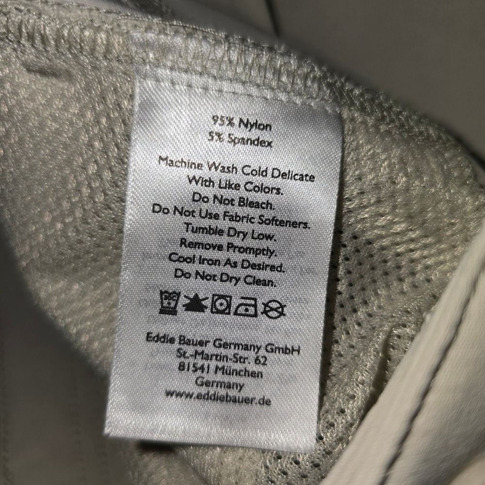 Eddie Bauer Rainier Shorts 22W Womens Pumice Beige Stretch Hiking UPF 50 2023 - Picture 9 of 10